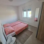 Apartment A Pula